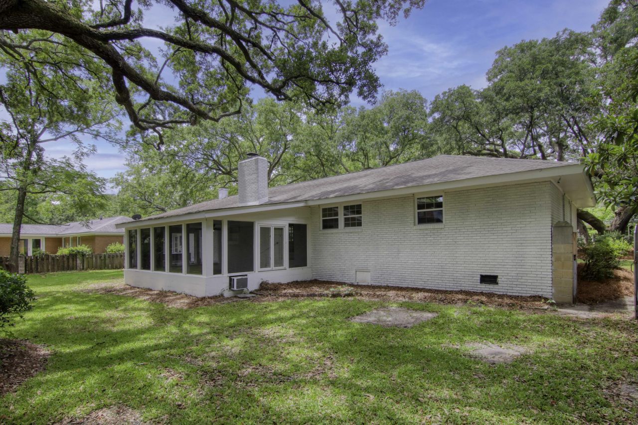 1134 Mim Avenue Photo 32