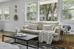 1134 Mim Avenue photo 4