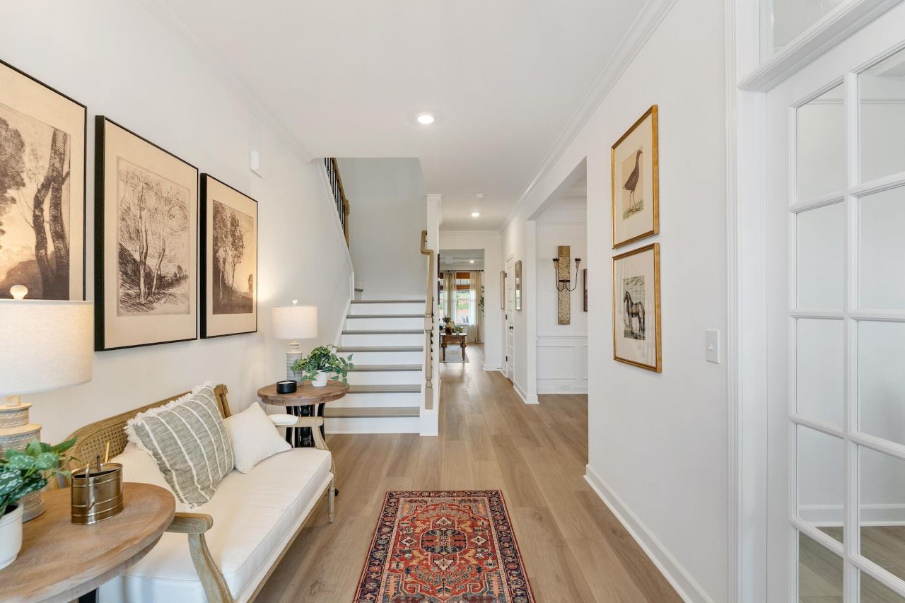 182 Grange Circle Photo 3