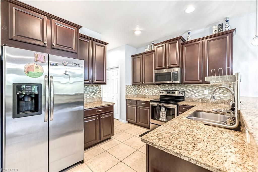 19550 Bowring Park Rd, Unit 102, Fort Myers, FL 33967 Photo