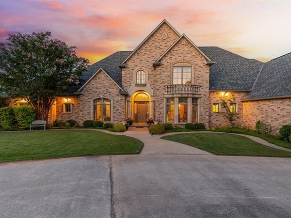 1217 Inverness Circle, Shawnee, OK 74801