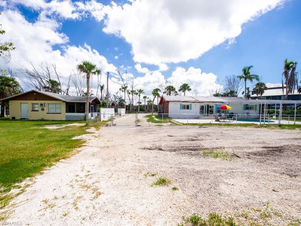 1450-1460 Court Pl, Sanibel, FL 33957 Photo