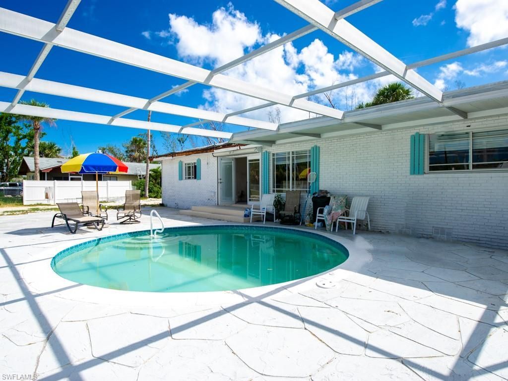 1450-1460 Court Pl, Sanibel, FL 33957 Photo