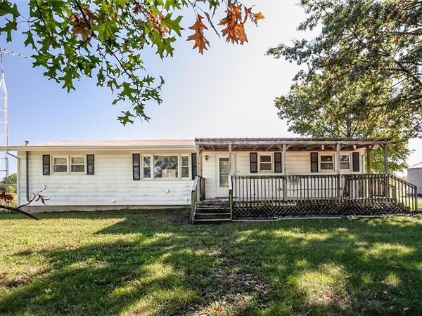 1898 Dade School Road, Odessa, MO 64076