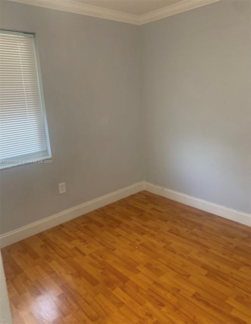 359 E 46th St, Hialeah, FL 33013 Photo