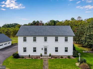 111 N OLD STONEHOUSE ROAD, CARLISLE, PA 17015