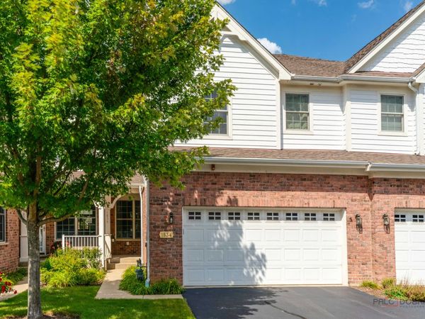 1834 Torrey Parkway, Libertyville, IL 60048