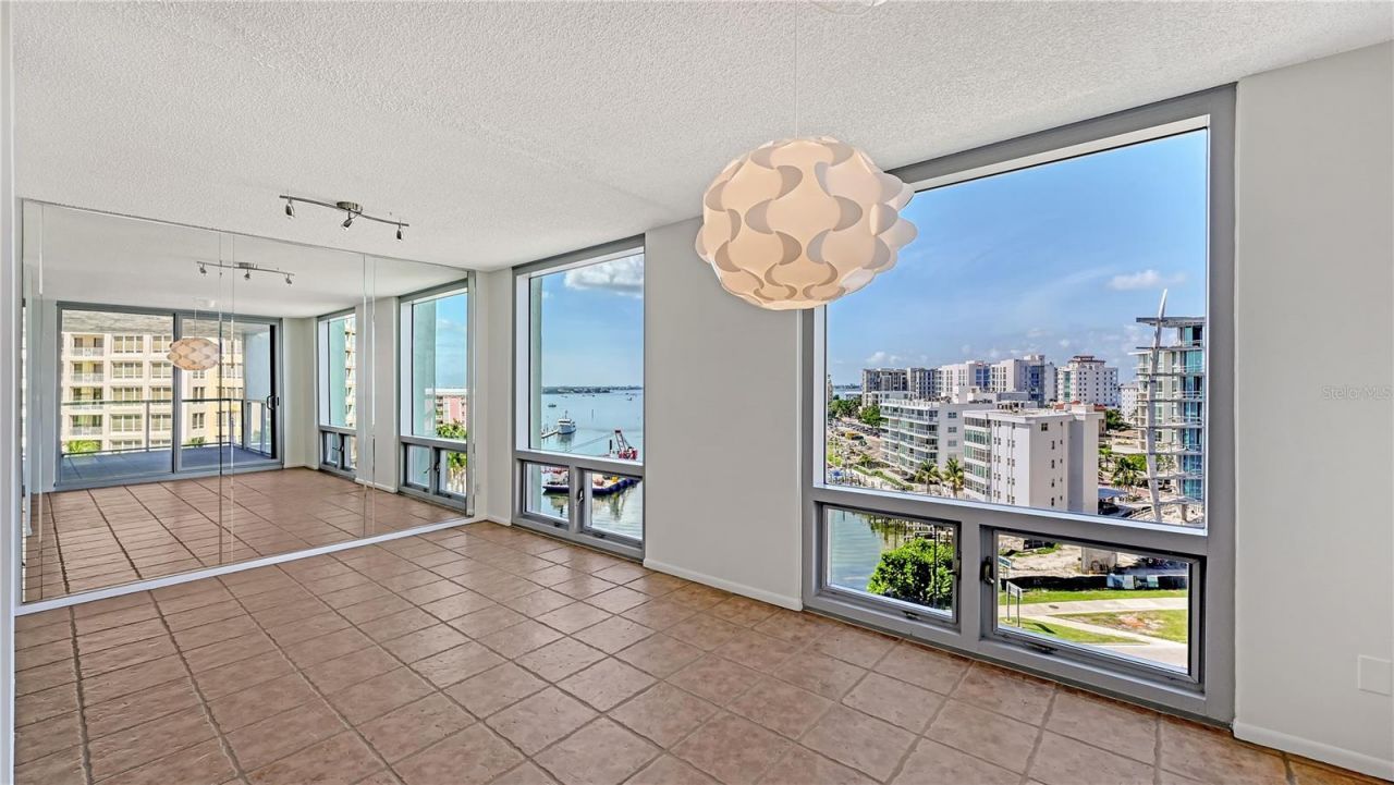 1111 N Gulfstream Avenue, Unit 9F, Sarasota, FL 34236 Photo