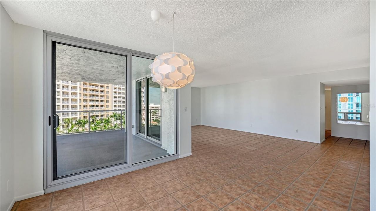 1111 N Gulfstream Avenue, Unit 9F, Sarasota, FL 34236 Photo