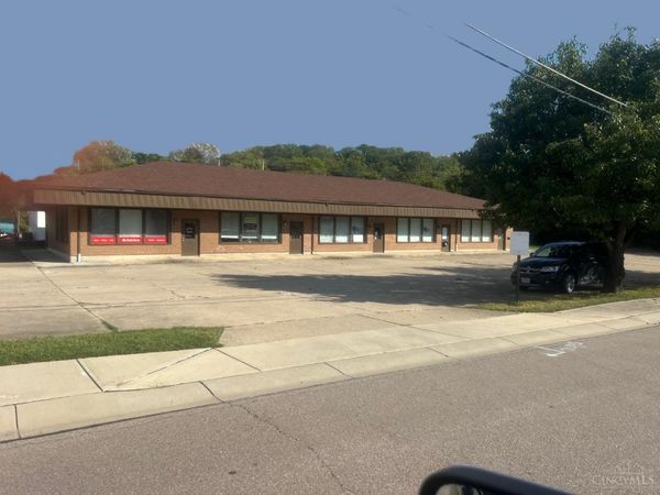 3325 E Sharon Road, Sharonville, OH 45241