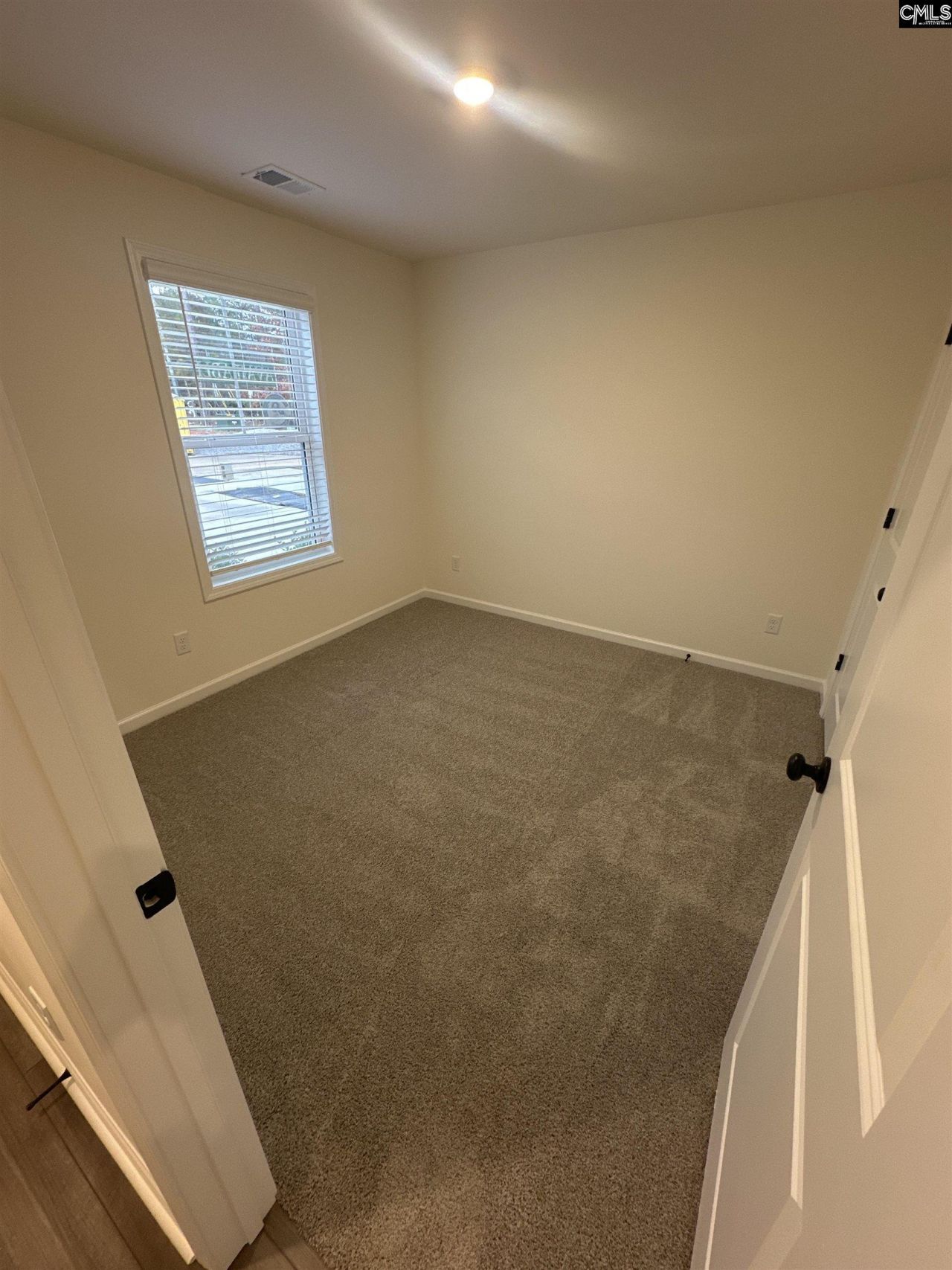 338 Ryegrass Way Photo 7