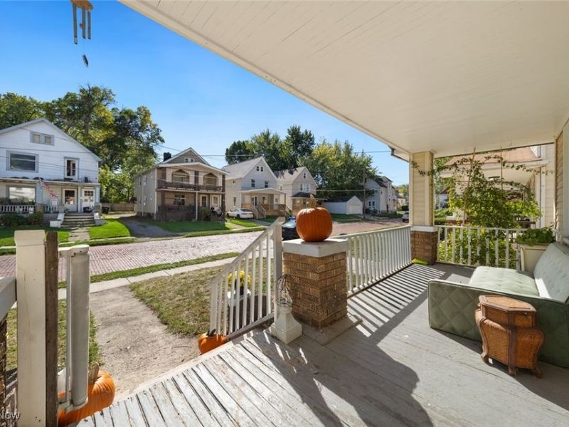 9902 Zimmer Avenue, Cleveland, OH 44102 Photo 4