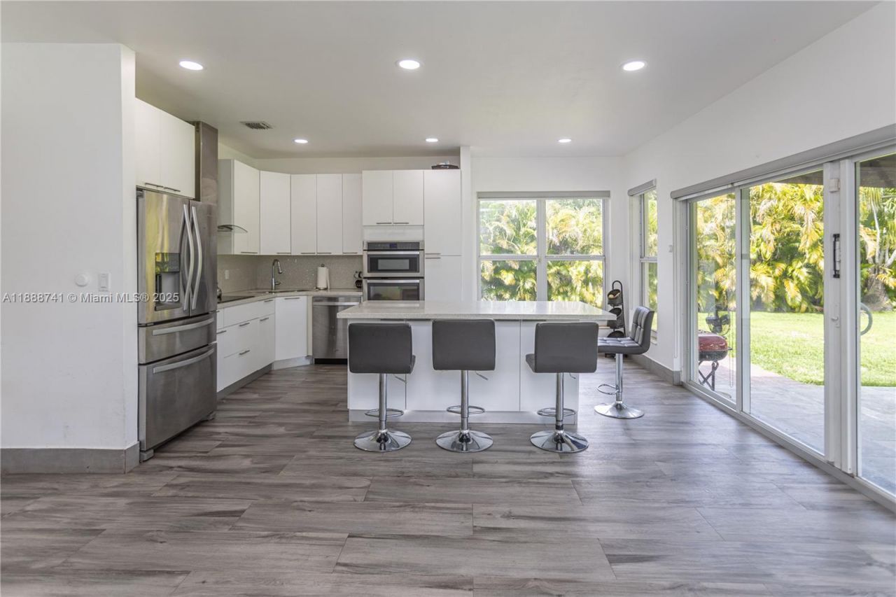 507 Hunting Lodge Dr, Miami Springs, FL 33166 Photo