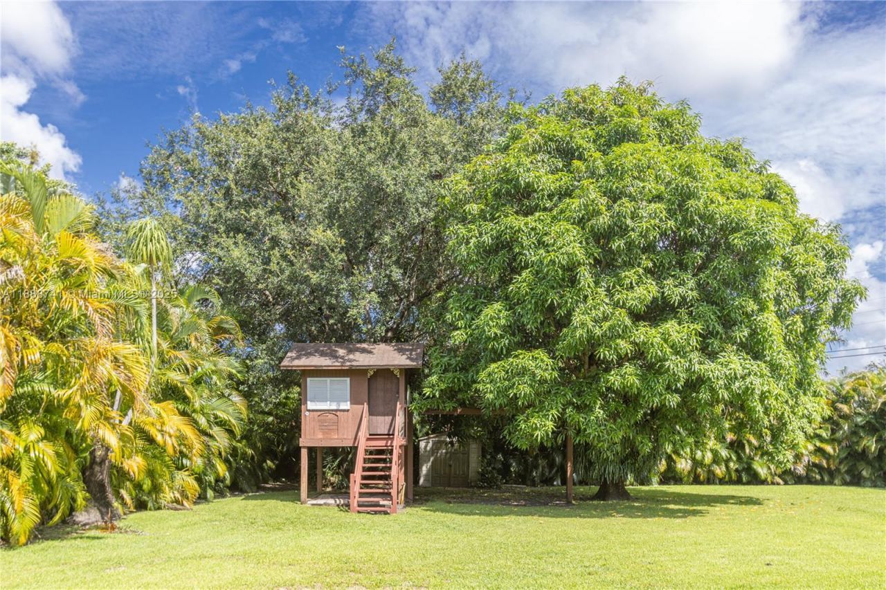 507 Hunting Lodge Dr, Miami Springs, FL 33166 Photo