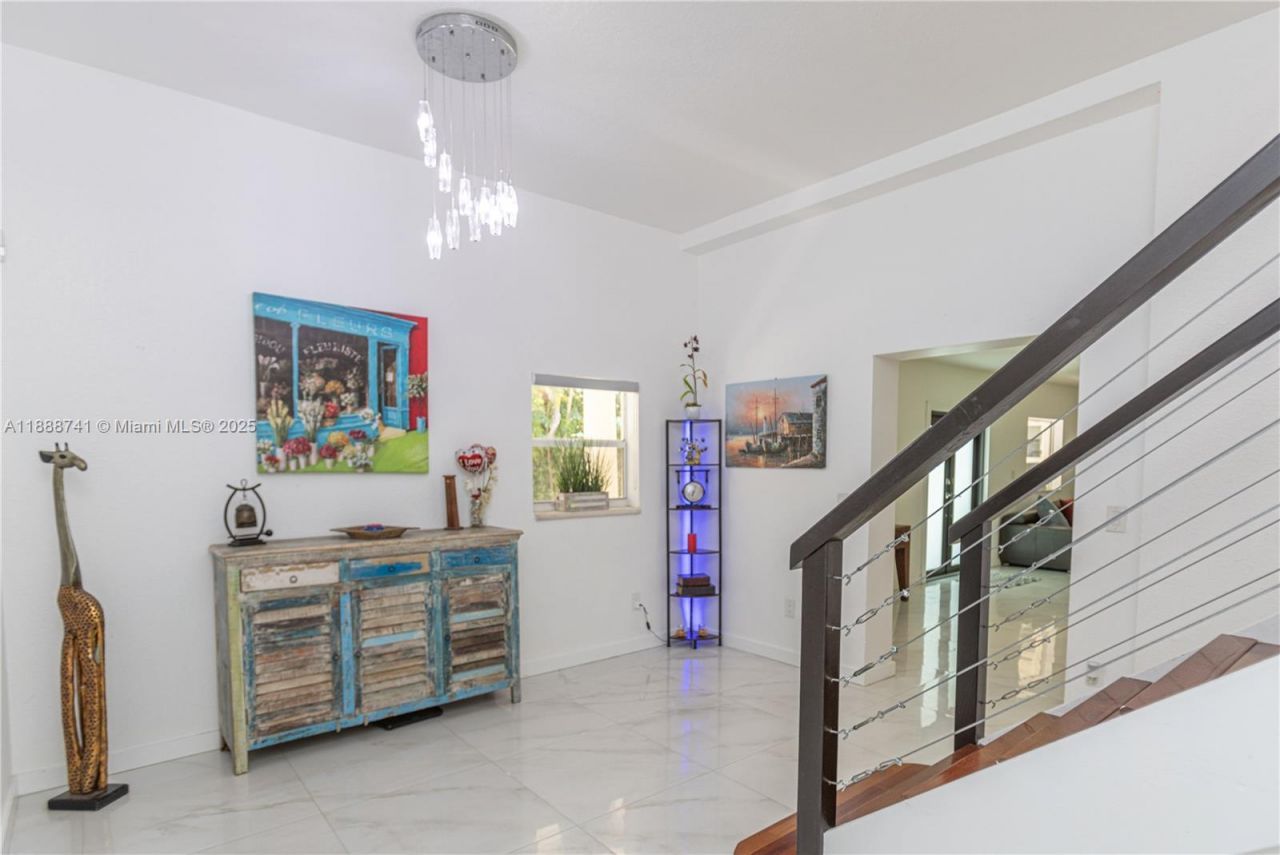 507 Hunting Lodge Dr, Miami Springs, FL 33166 Photo