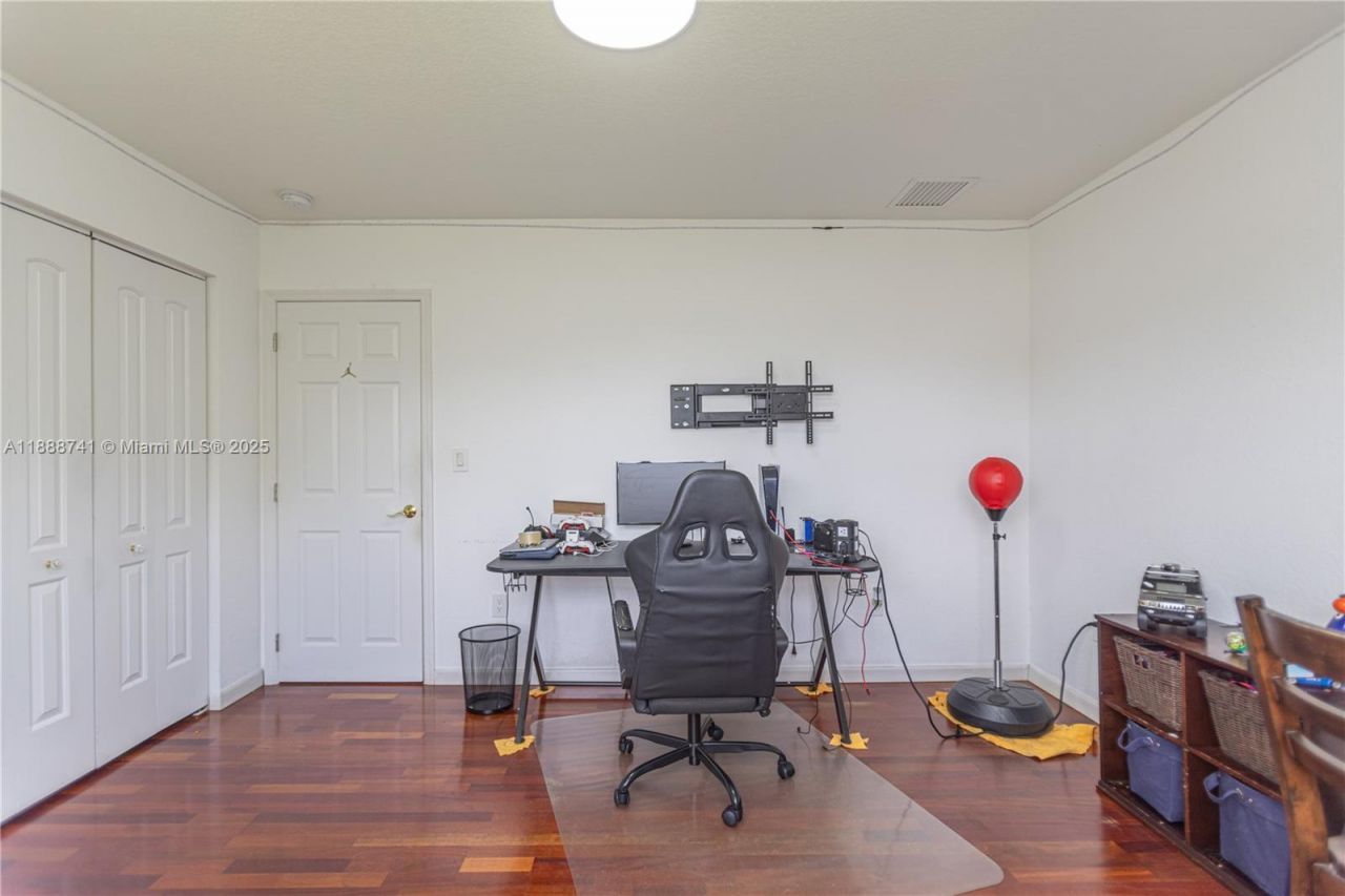 507 Hunting Lodge Dr, Miami Springs, FL 33166 Photo