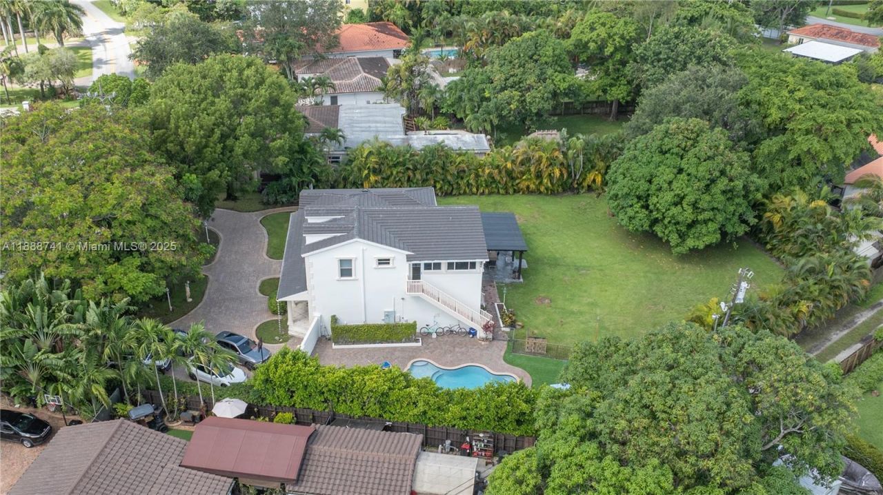 507 Hunting Lodge Dr, Miami Springs, FL 33166 Photo