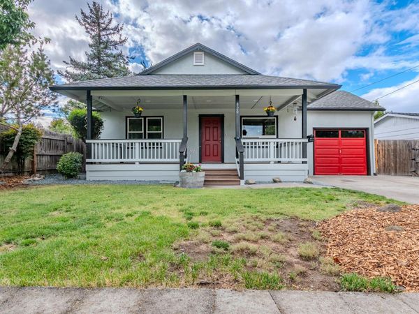 820 Newtown Street, Medford, OR 97501
