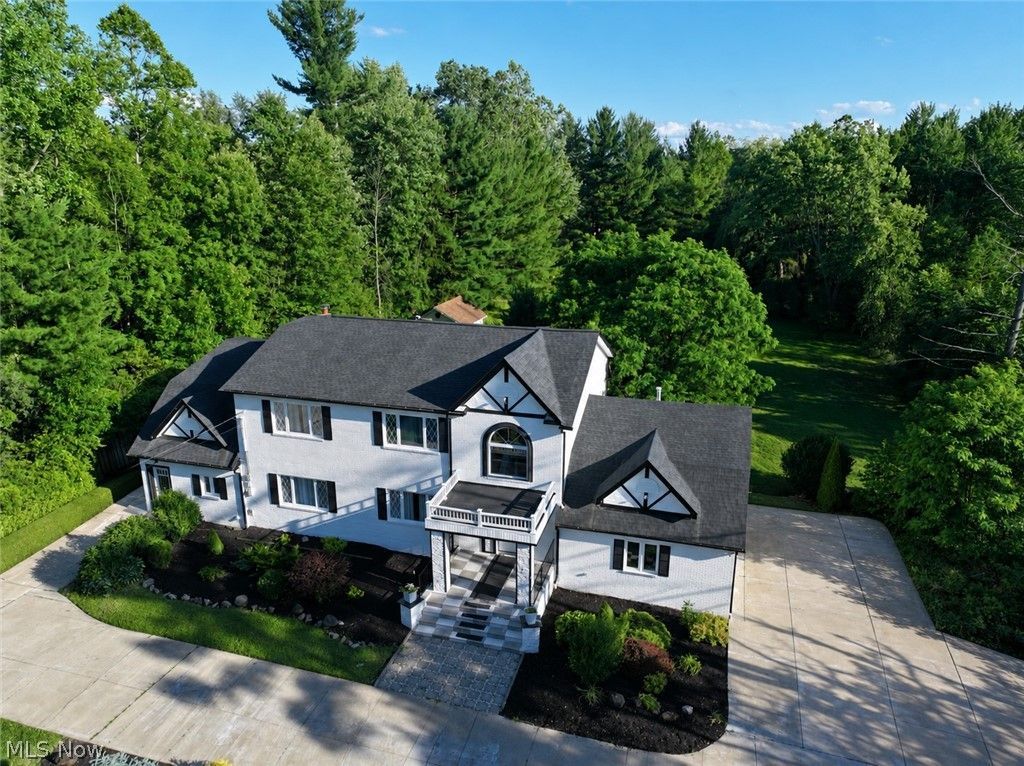 9447 Lindberg Drive, North Royalton, OH 44133