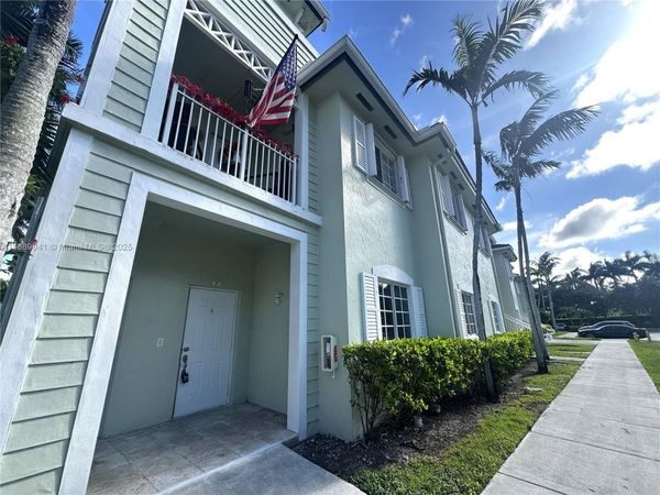 2731 NE 3rd Dr, Unit 101, Homestead, FL 33033
