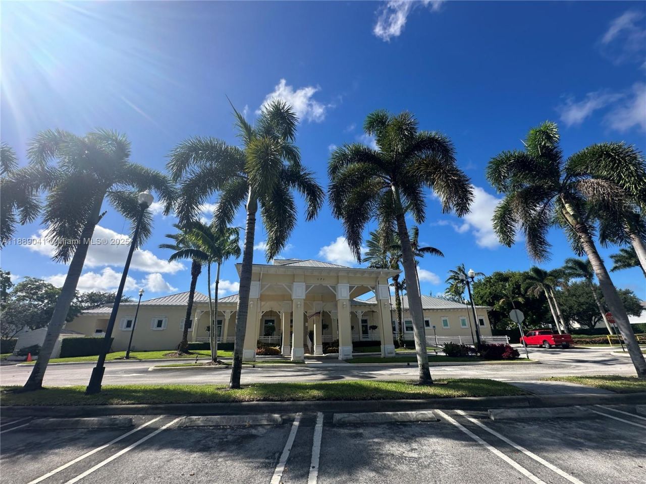 2731 NE 3rd Dr, Unit 101, Homestead, FL 33033 Photo