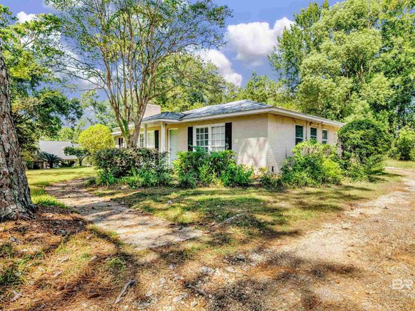 703 Belrose Avenue, Daphne, AL 36526