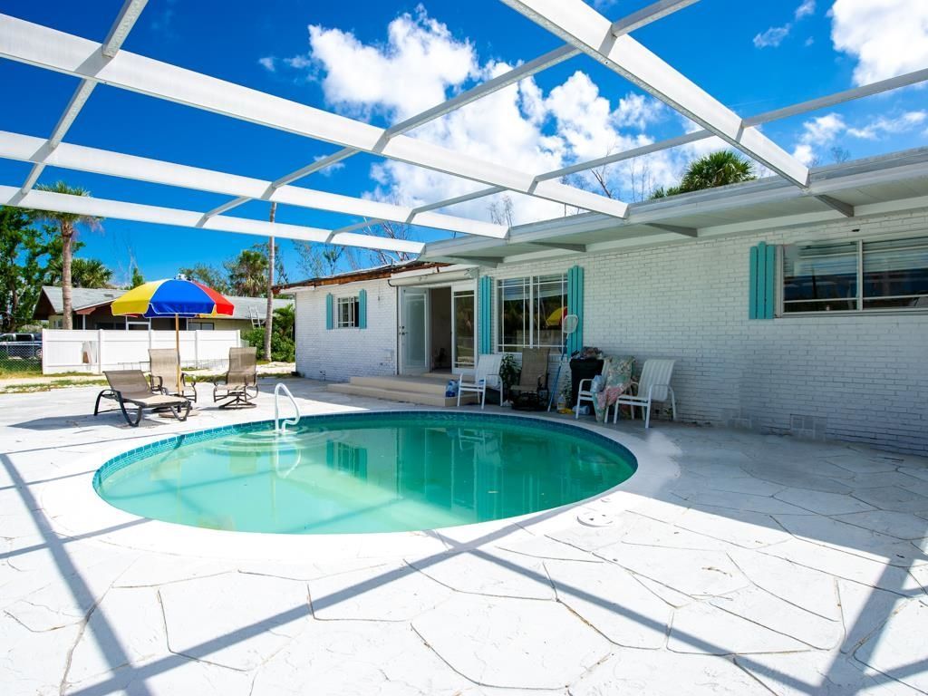 1450-1460 Court Pl, Sanibel, FL 33957 Photo