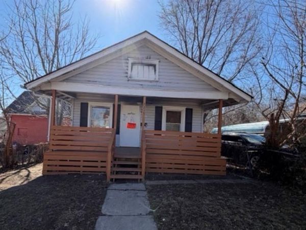 5215 E 24th Street, Kansas City, MO 64127