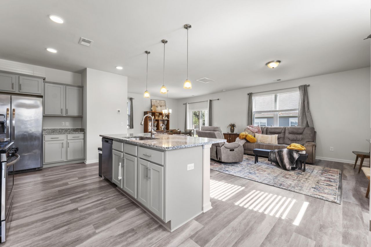 228 Goshen Road Photo 12