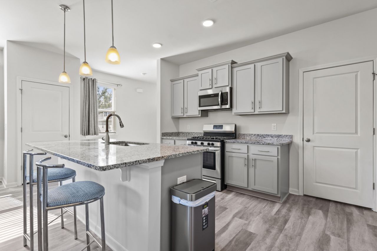 228 Goshen Road Photo 13