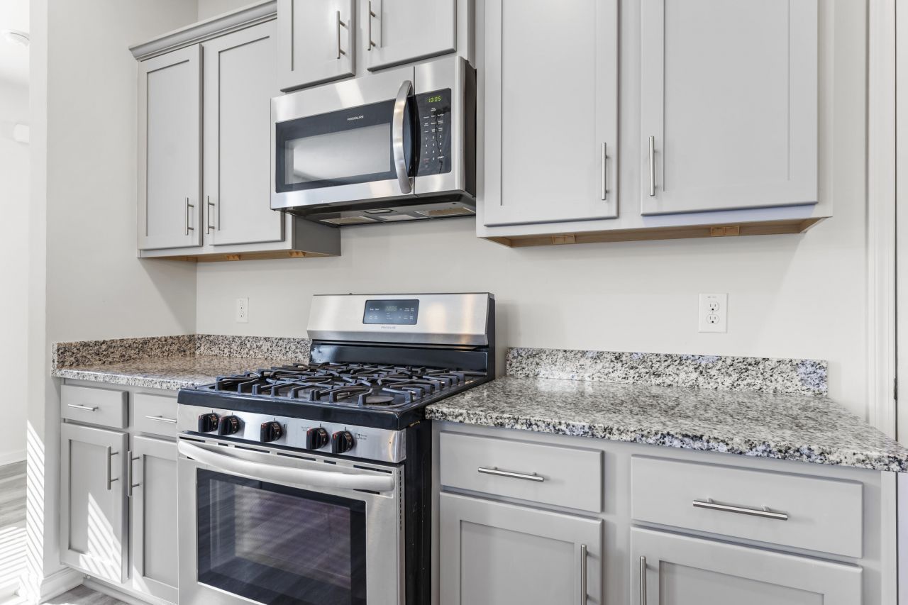 228 Goshen Road Photo 15