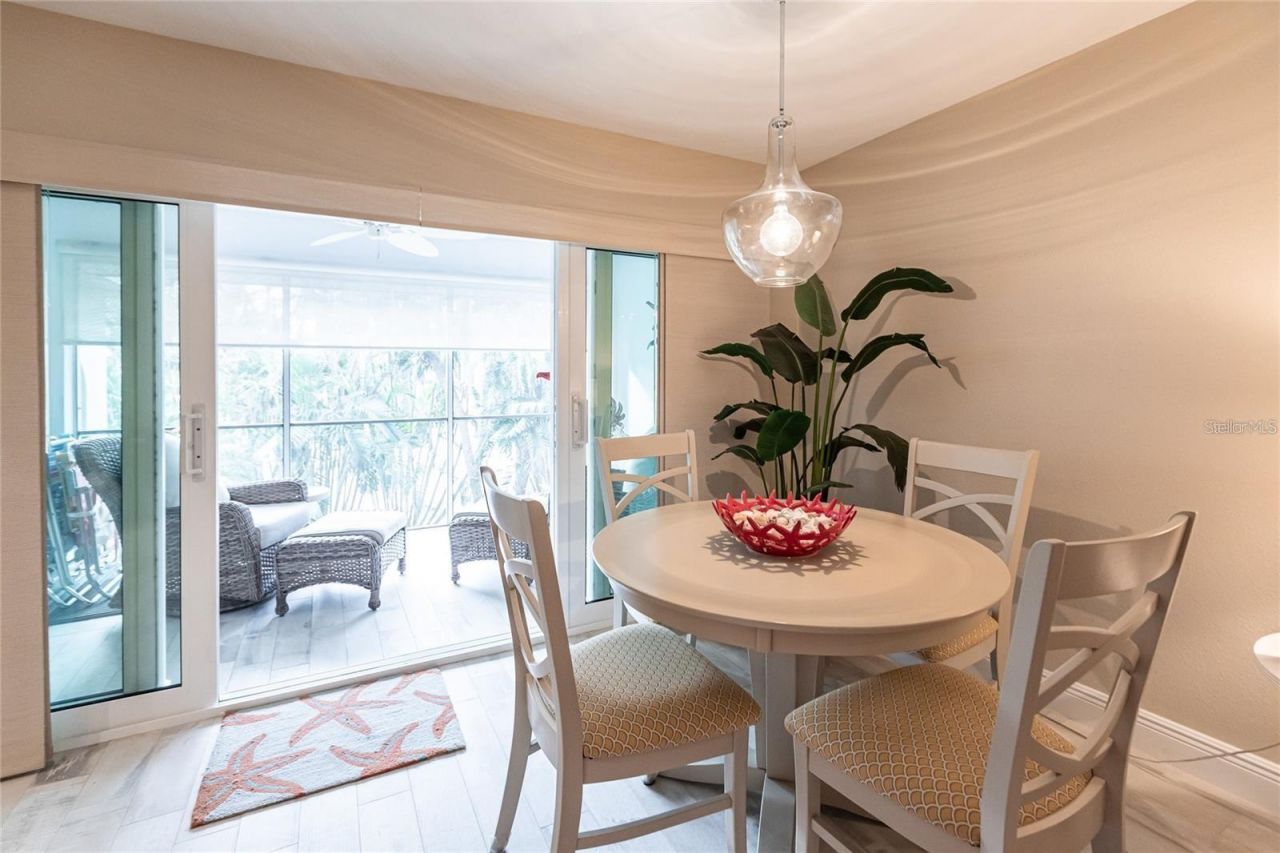 145 Avenida Messina, Unit 3, Sarasota, FL 34242 Photo