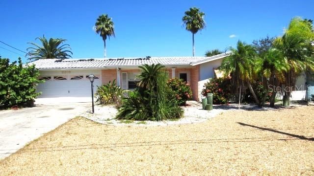 3915 Headsail Drive, New Port Richey, FL 34652 Main Photo