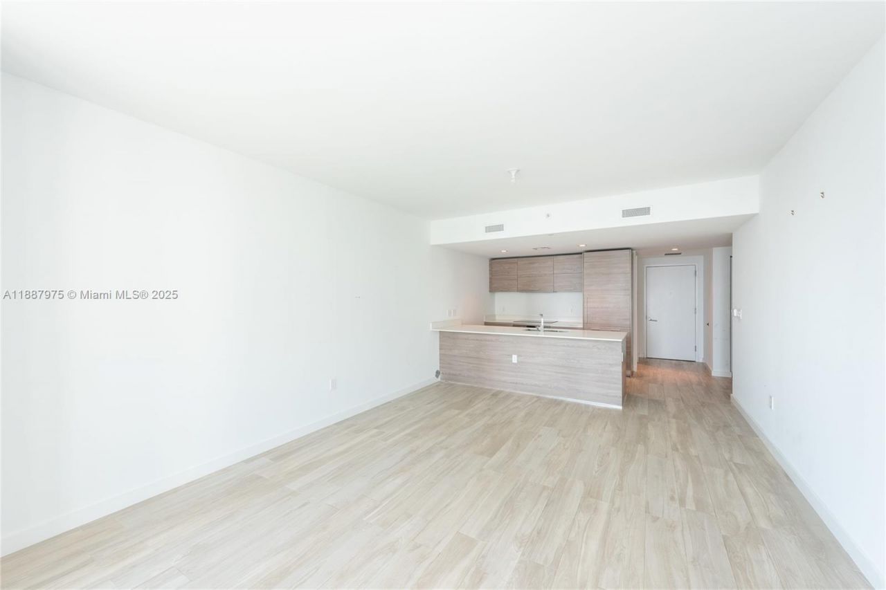 1300 S Miami Ave, Unit 1003, Miami, FL 33130 Photo