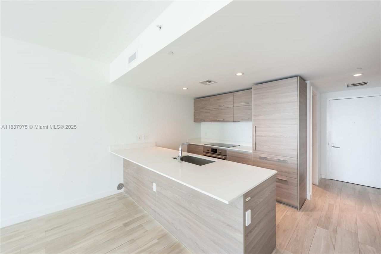 1300 S Miami Ave, Unit 1003, Miami, FL 33130 Photo