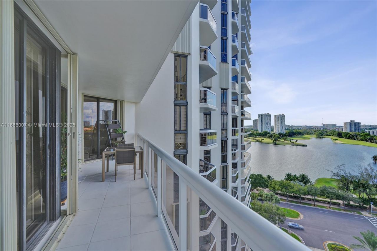 20185 E Country Club Dr, Unit 1409, Aventura, FL 33180 Photo