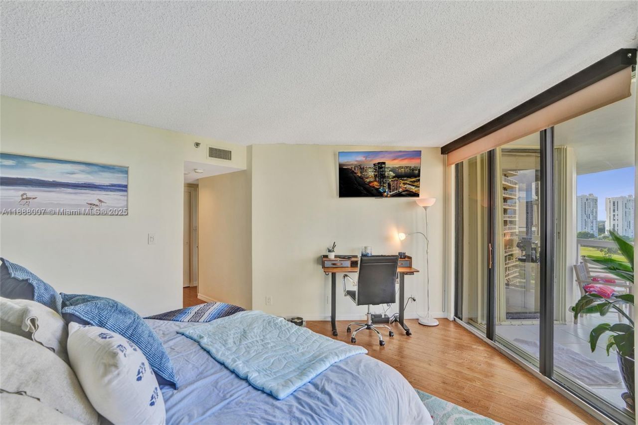 20185 E Country Club Dr, Unit 1409, Aventura, FL 33180 Photo