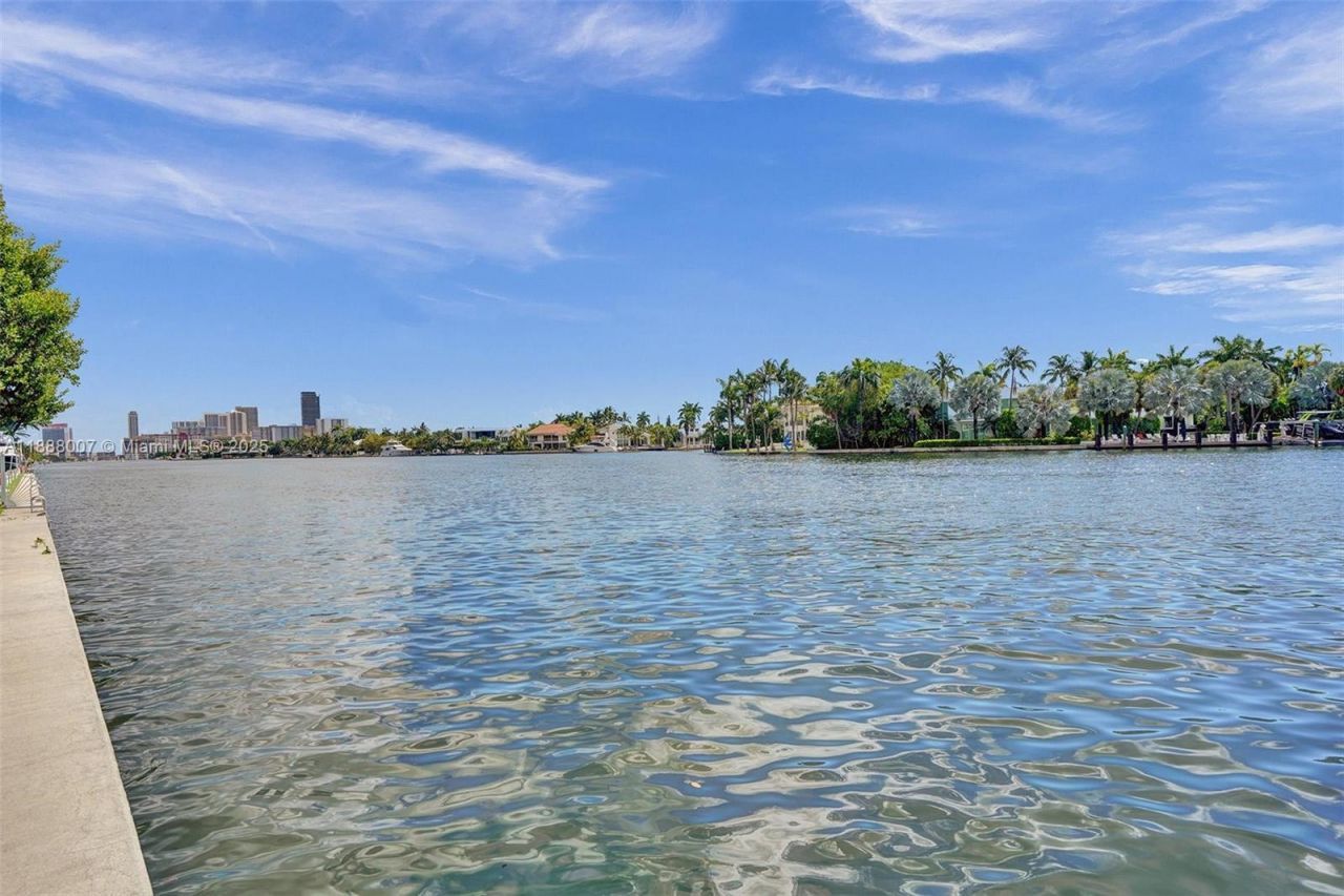 20185 E Country Club Dr, Unit 1409, Aventura, FL 33180 Photo