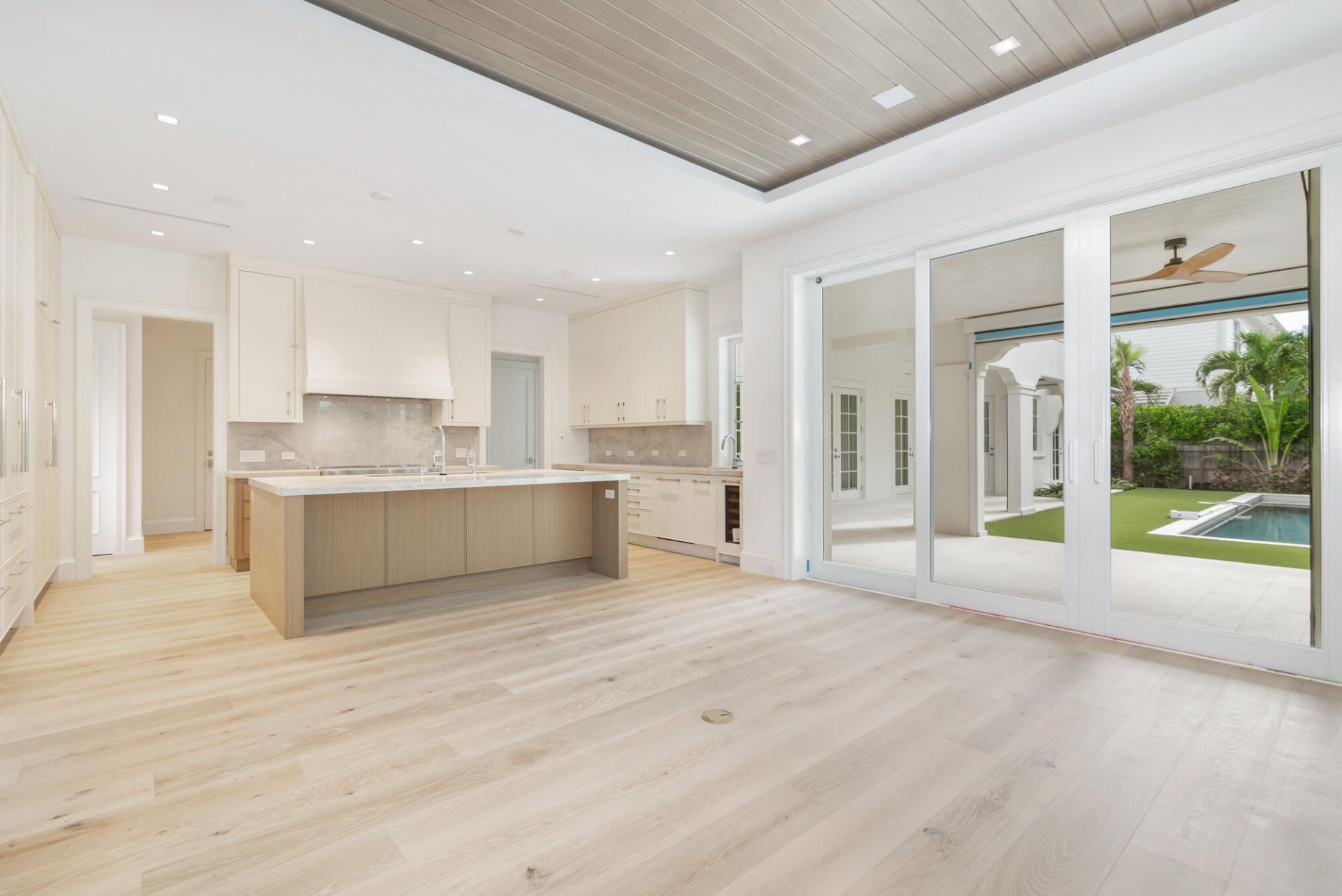 180 Costello Road, West Palm Beach, FL 33405 Photo