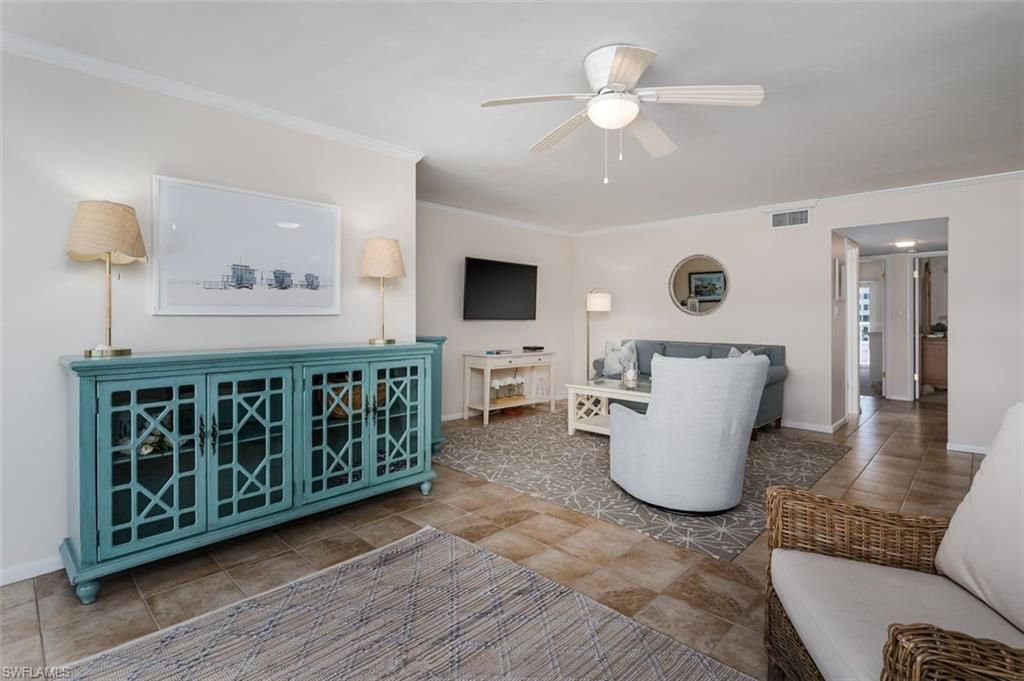 3450 Gulf Shore Blvd N, Unit 315, Naples, FL 34103 Photo