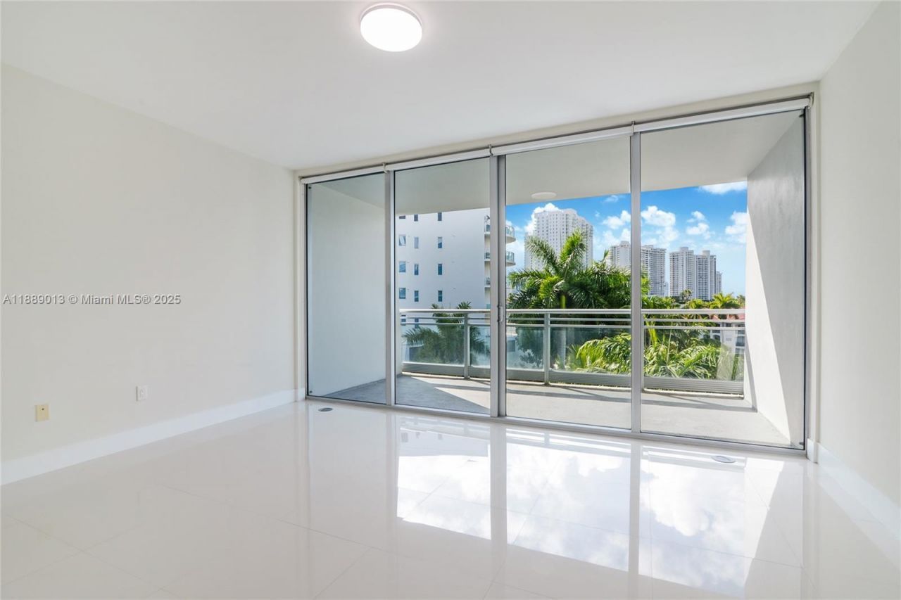 2950 NE 188th St, Unit 343, Aventura, FL 33180 Photo