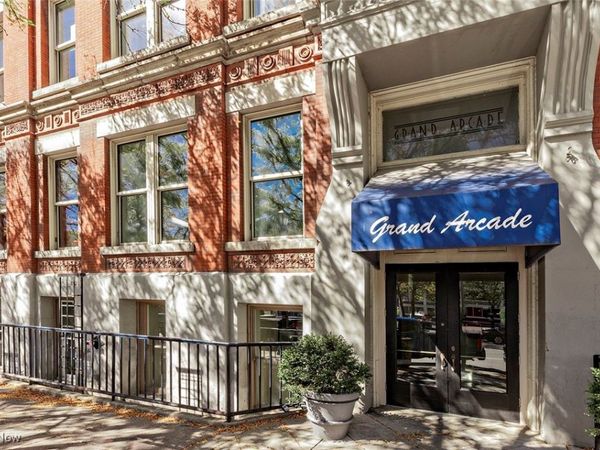 408 W Saint Clair Avenue, Unit 226, Cleveland, OH 44113