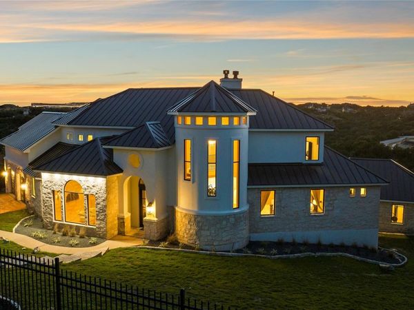 5009 McIntyre CIR, Austin, TX 78734