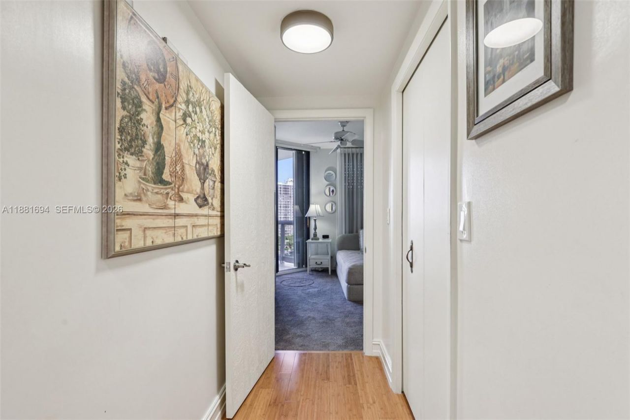 20191 E Country Club Dr, Unit 1102, Aventura, FL 33180 Photo