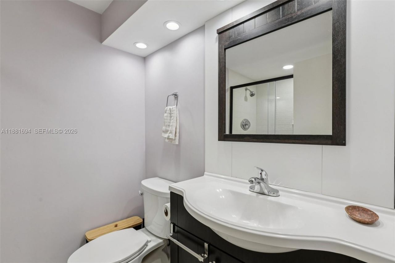 20191 E Country Club Dr, Unit 1102, Aventura, FL 33180 Photo