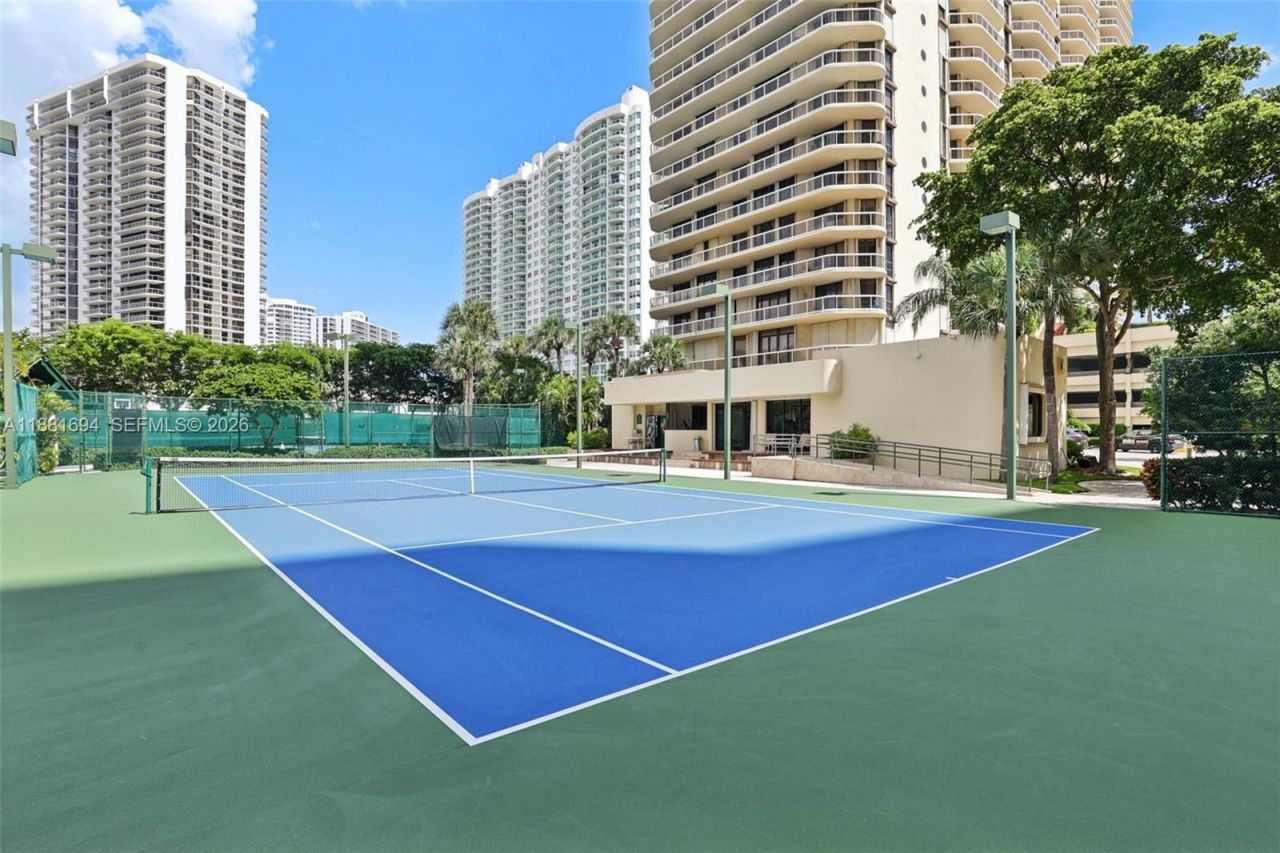 20191 E Country Club Dr, Unit 1102, Aventura, FL 33180 Photo