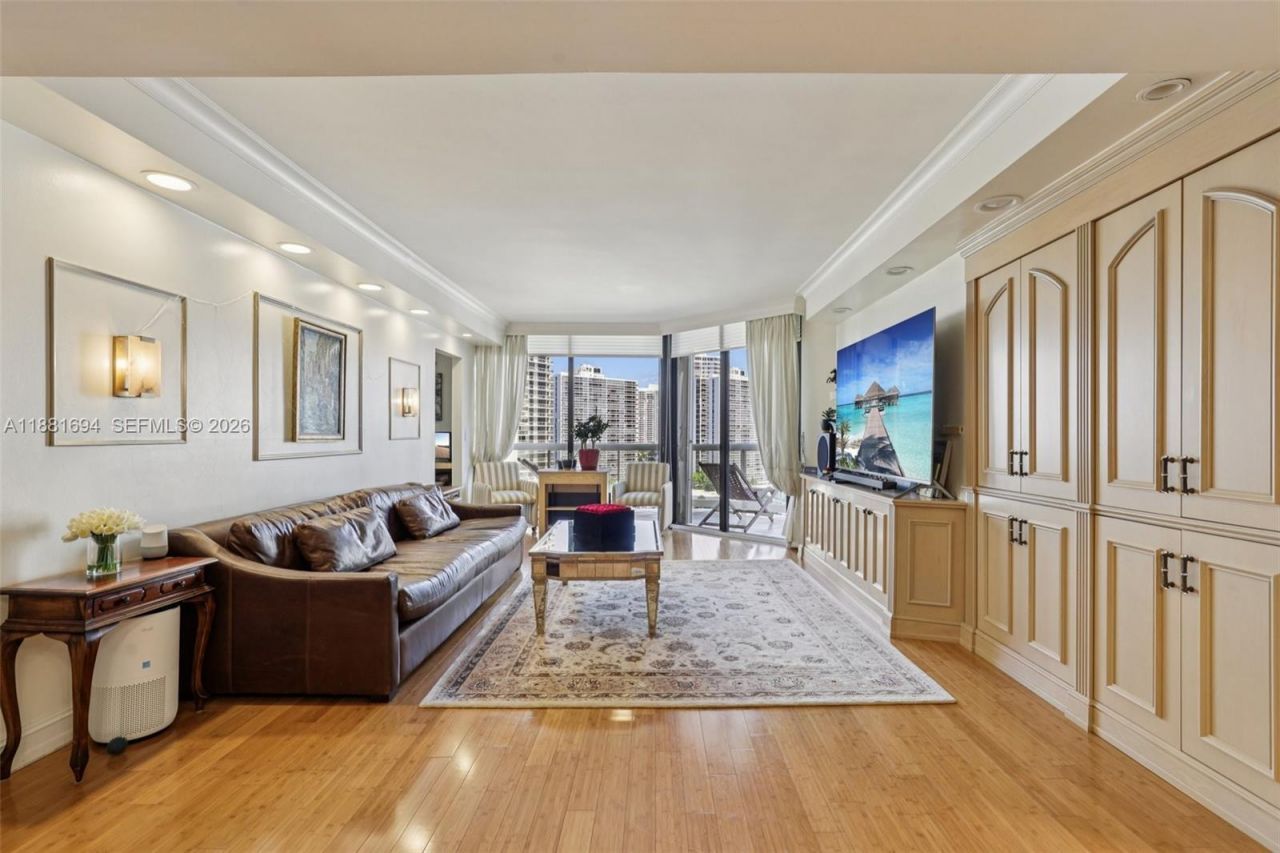 20191 E Country Club Dr, Unit 1102, Aventura, FL 33180 Photo