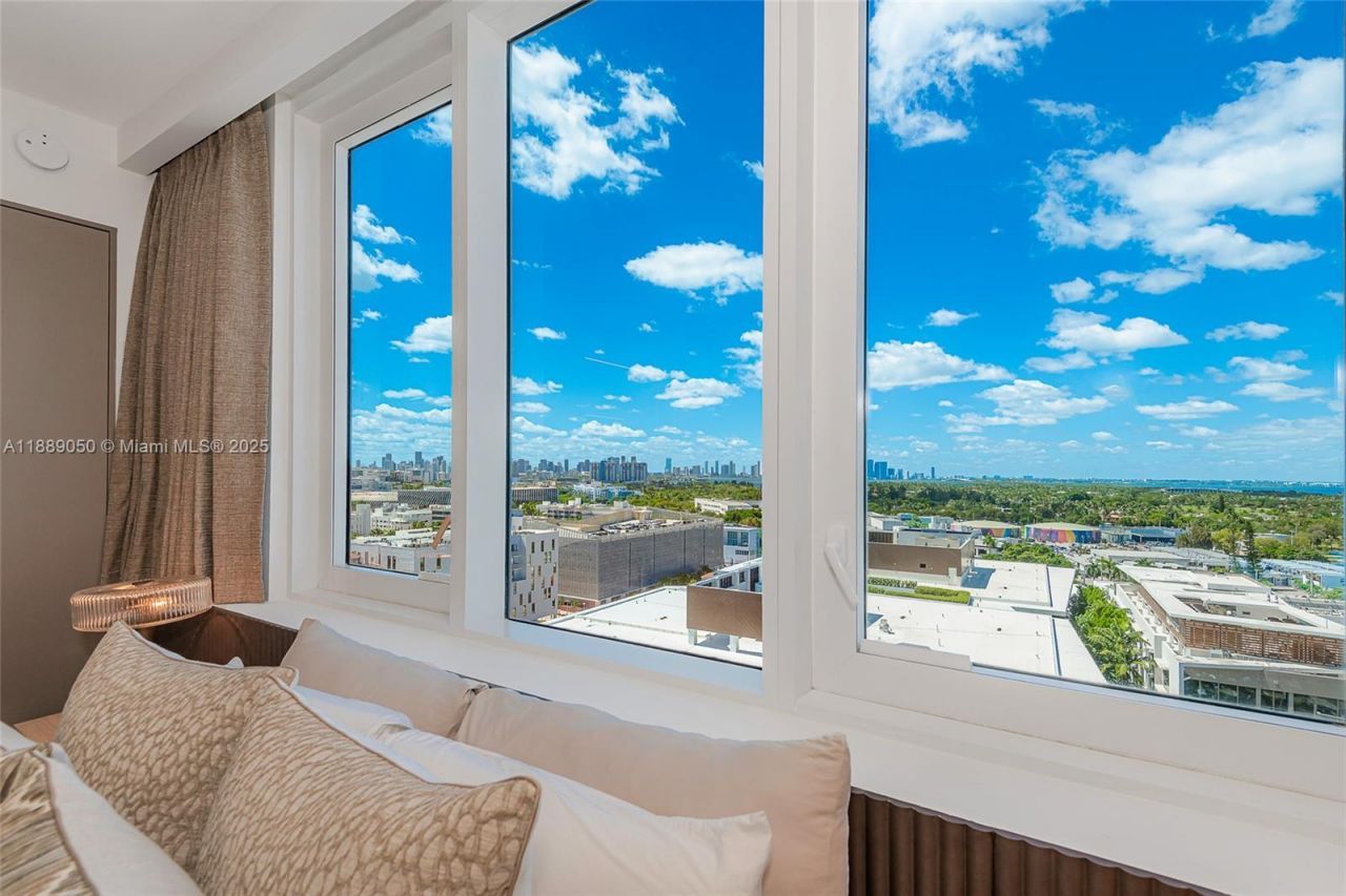 2301 Collins Ave, Unit 1527, Miami Beach, FL 33139 Photo
