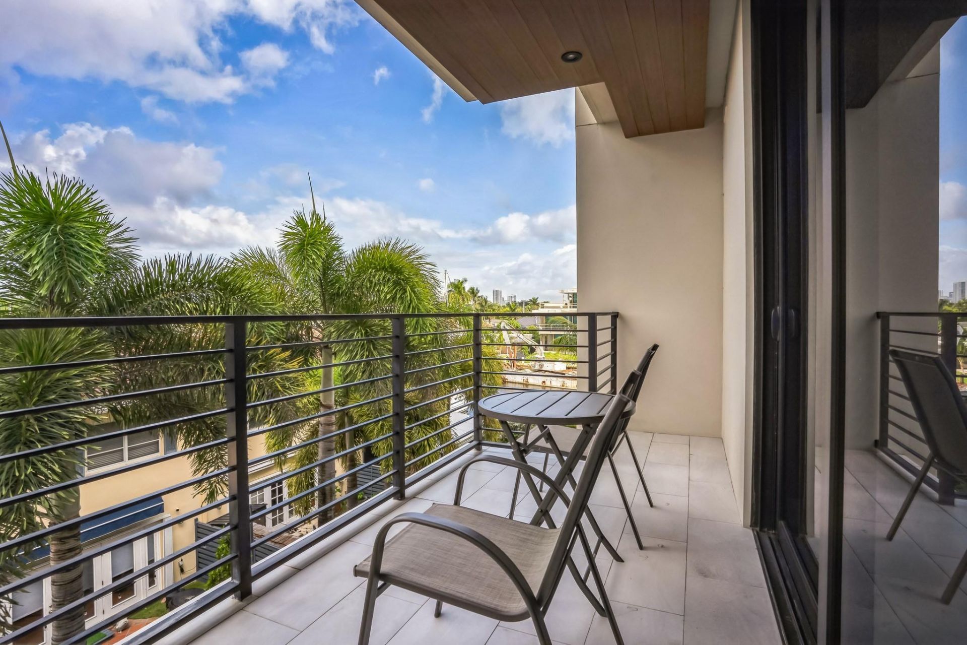 1507 SE 15th Street, Unit 302, Fort Lauderdale, FL 33316 Photo