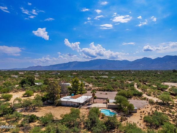 2350 W SUNKIST Road, Tucson, AZ 85755